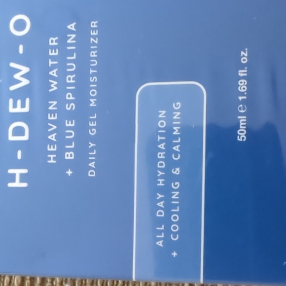 NIB Dew Of The Gods Heaven Water Blue Spirulina Daily Gel Moisturizer - Picture 4 of 4